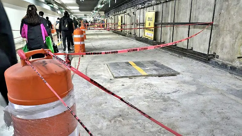 Línea 2 del Metro: Un laberinto entre polvo y escombros [Fotorreportaje]